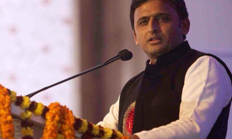 जनता संकटों में घिरती जा रही हैं : अखिलेश यादव