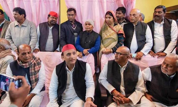देश की एकता और सौहार्द को खतरा पैदा हो गया है : अखिलेश यादव