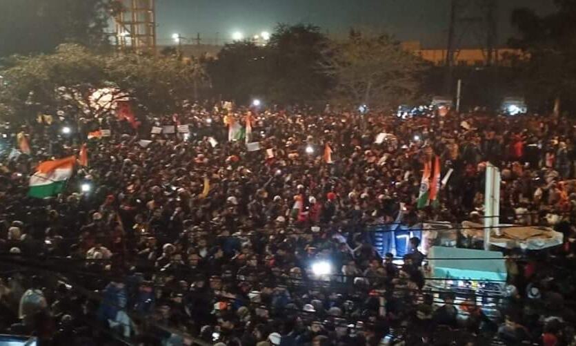 शाहीन बाग ~ दिल्ली हाईकोर्ट ने एडमिनिस्ट्रेशन को कानून के मुताबिक काम करने को कहा