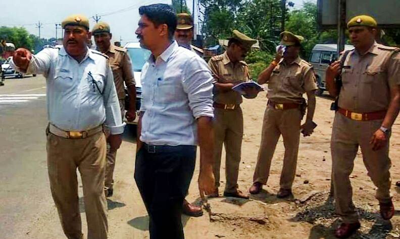 कांवड सुरक्षा में लगे पुलिसकर्मियों के सतर्क पाए जाने पर एसएसपी अभिषेक यादव ने किया उत्साहवर्धन