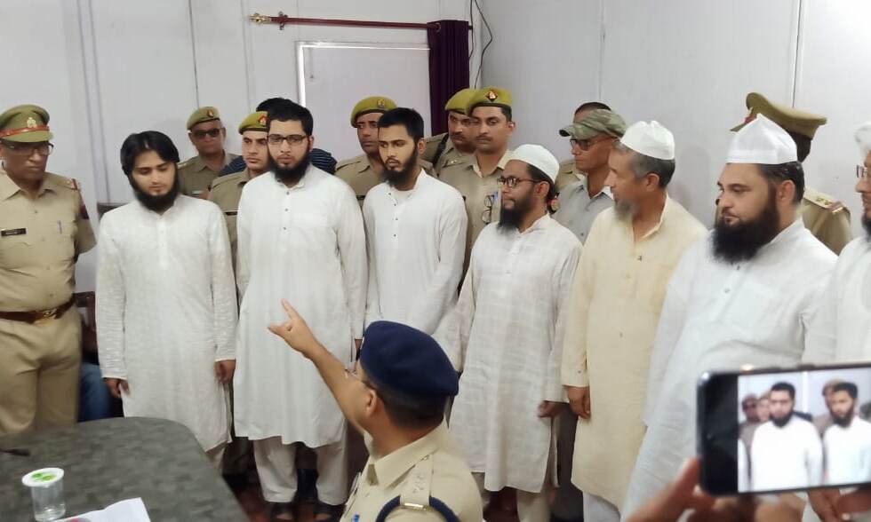 शामली पुलिस ने मदरसों में छुपकर रह रहे चार संदिग्ध विदेशियों को  दबोचा