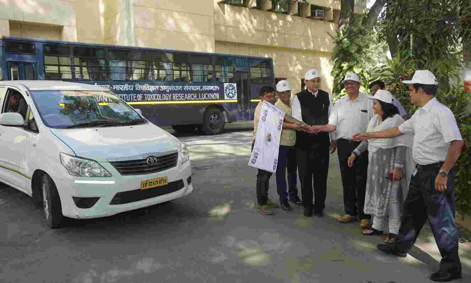 भूजल सैम्पल एकत्र करने हेतु विशेषज्ञों की 09 टीमें रवाना