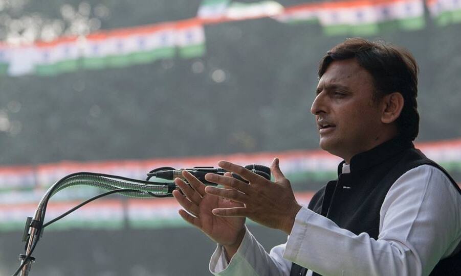 गंगा-जमुनी तहजीब को आगे बढ़ाने की जगह भाजपा समाज को बंटवारे की ओर ले जा रही है : अखिलेश यादव