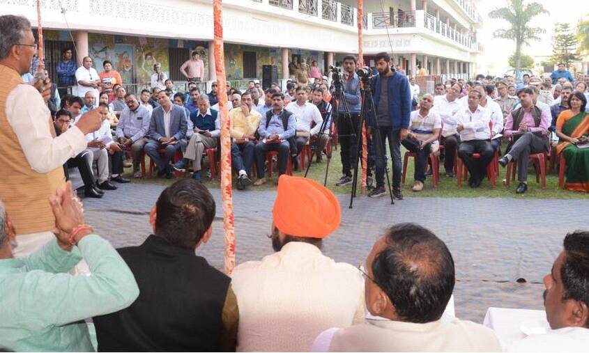 गुड गवर्नेंस और जनता से संपर्क के लिए हर रविवार को जनता के बीच जाकर उनकी समस्याएं सुनूंगा : त्रिवेंद्र सिंह रावत