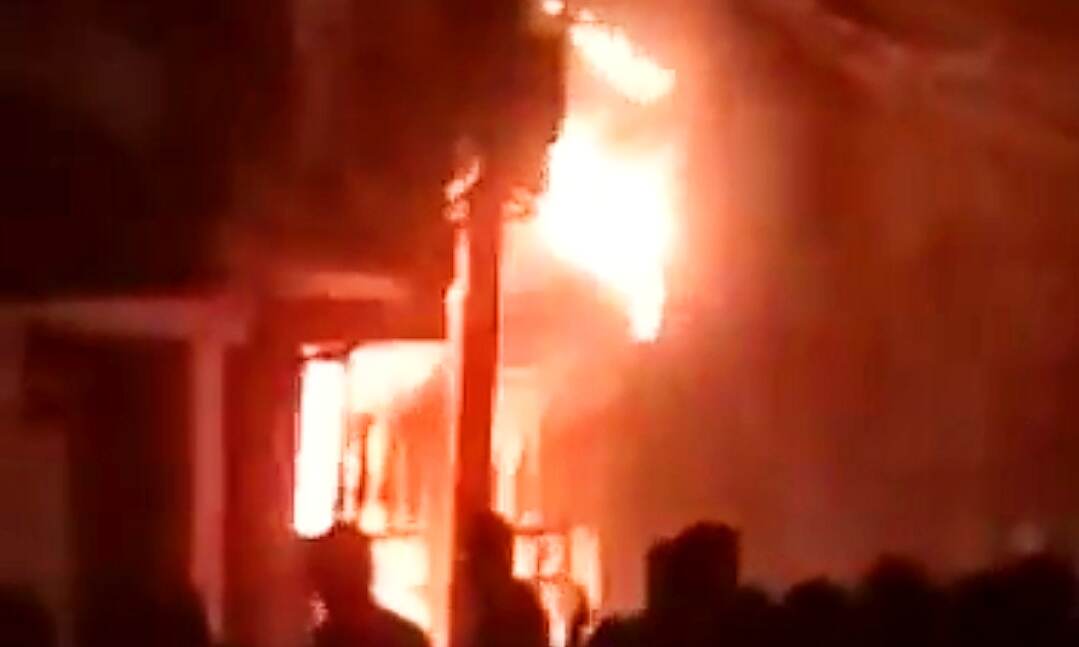 साउथ दिल्ली के ज़ाकिर नगर इलाके में बहुमंजिला इमारत में भीषण आग, 6 लोगों की मौत 11 गंभीर ज़ख्मी
