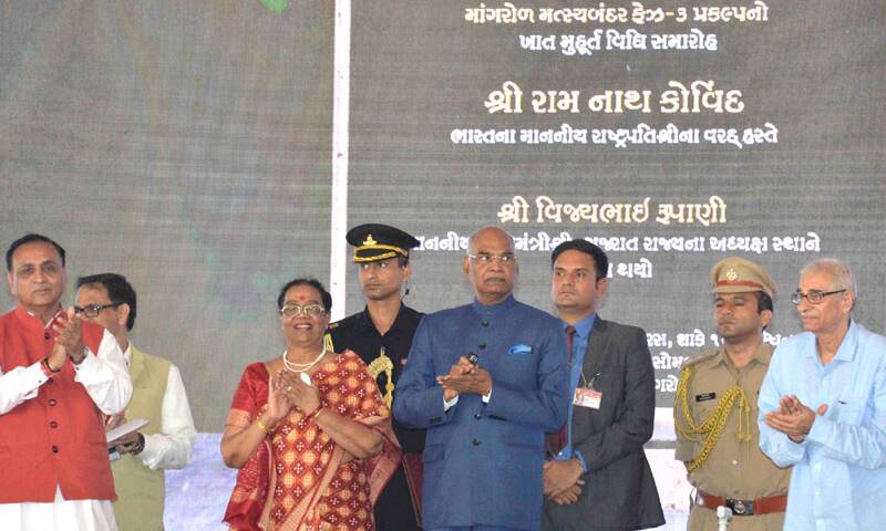 बापू पूरे समाज का समग्र विकास चाहते थे। वे श्रम की गरिमा में विश्वास करते थे :  राष्ट्रपति राम नाथ कोविन्द