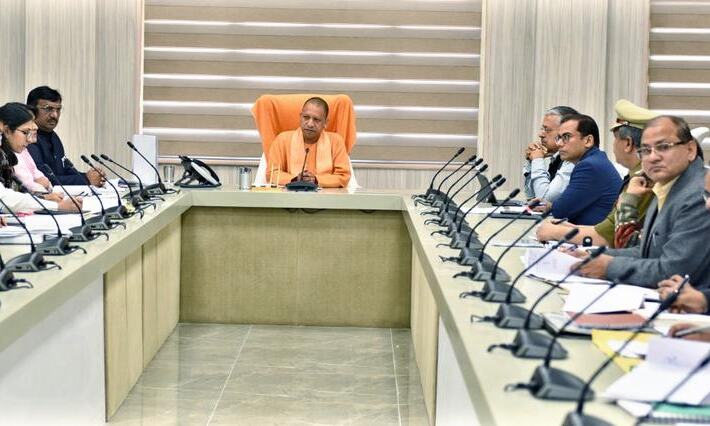 जन स्वास्थ्य से किसी को खिलवाड़ नहीं करने दिया जाएगा,सख्त कार्रवाई की जाएगी : योगी आदित्यनाथ