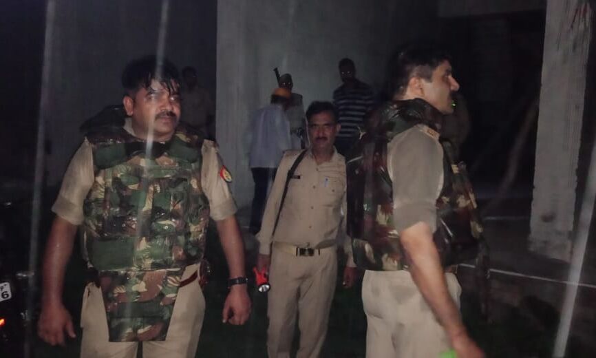 पुलिस मुठभेड़ में दो बदमाश दबोचे, दो फरार