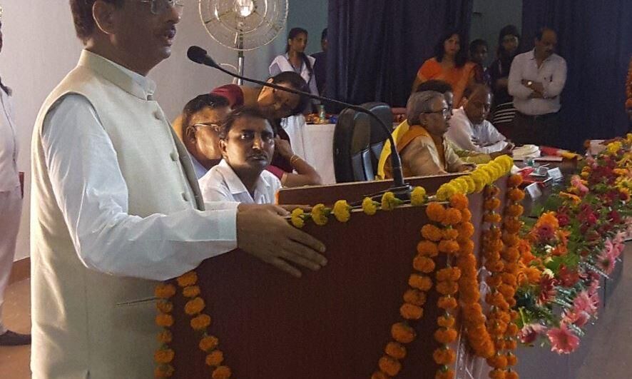 कड़ी मेहनत, लगन एवं आत्मविश्वास के बल पर कोई भी लक्ष्य हासिल किया जा सकता है : डा0 दिनेश शर्मा