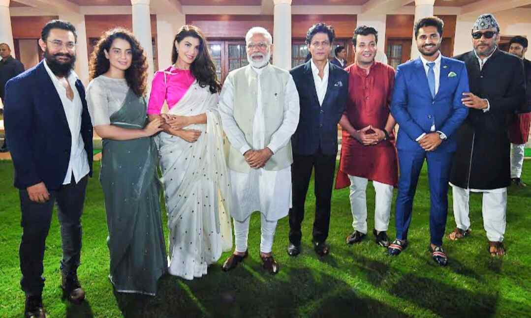 प्रधानमंत्री के साथ बॉलीवुड