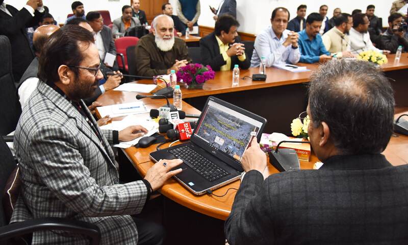 मुख्तार अब्बास नक़वी ने हज़ 2018 के प्राइवेट टूर आपरेटरों के लिए पोर्टल शुरू किया