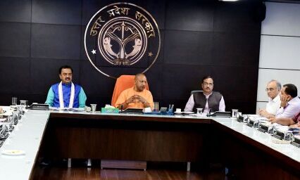 सीएम ने ली सड़क सुरक्षा मीटिंग, यातायात नियमों का पालन जरूरी-मुख्यमंत्री