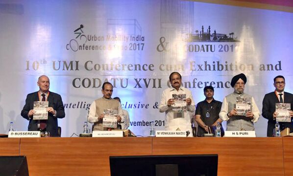 सतत व स्वच्छ शहरी मोबिलिटी के लिए योजना निर्माण व डिजाइन बनाने में विशेष ध्यान देने की आवश्यकताः उपराष्ट्रपति