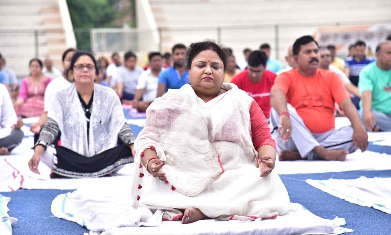 अनुपमा जयसवाल अन्तर्राष्ट्रीय योग दिवस पर आयोजित योगाभ्यास कार्यक्रम में हुईं सम्मिलित