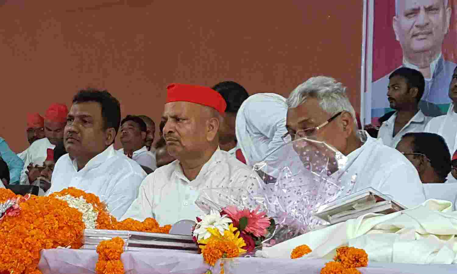 भाजपा सरकार द्वारा आलू उत्पादक किसानों व कामगारों का भारी शोषण हो रहा है : नरेश उत्तम पटेल