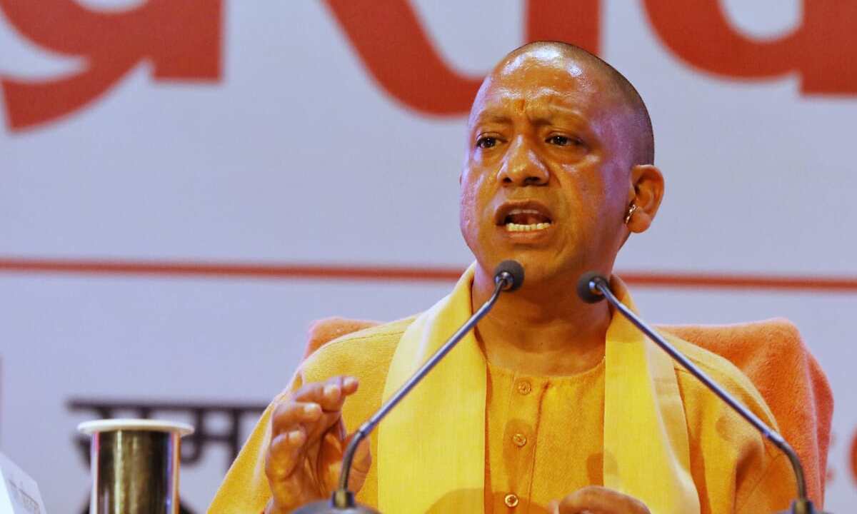 योगी आदित्यनाथ : वर्ष तीन काम बेहतरीन
