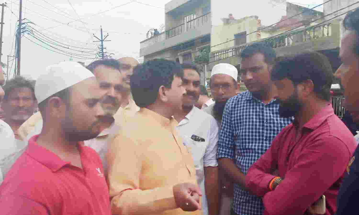 शहर में विकास का खाका खींच रहे कपिल देव