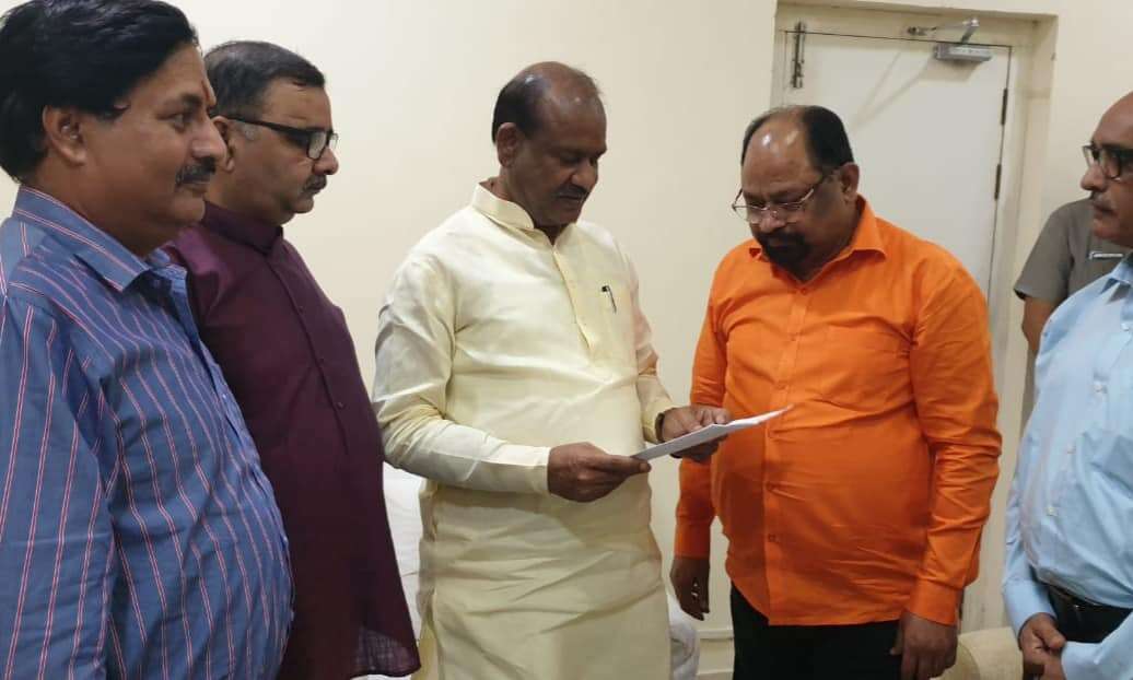 हेमंत तिवारी की पहल ,पत्रकार सुरक्षा कानून के लिए लोकसभा अध्यक्ष ओम बिरला  से की मुलाक़ात