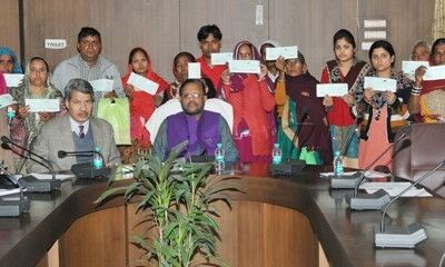 सुरेश कुमार खन्ना ने सीवर सफाई के दौरान 15 मृतकों के आश्रितों   को 10-10 लाख रुपये की आर्थिक सहायता प्रदान की