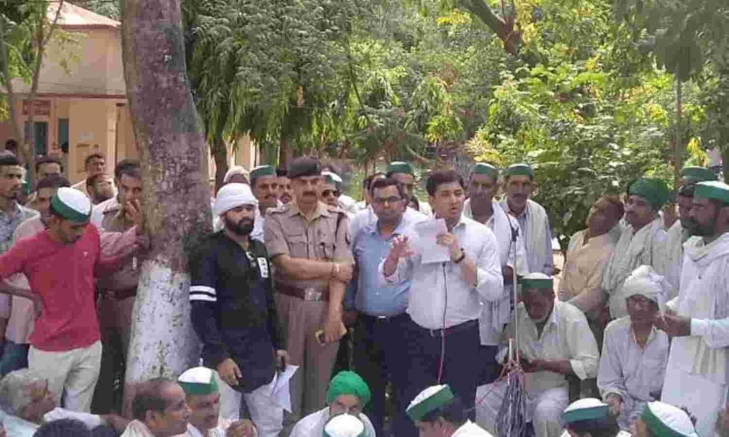 भाकियू ने भरी हुंकार मुख्यमंत्री को सम्बोधित ज्ञापन एसडीएम को सौंपा