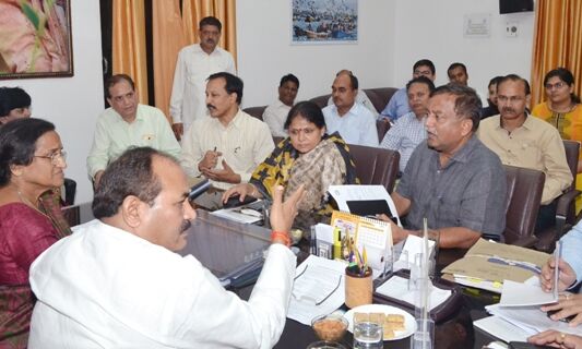 प्रदेश में ईको-टूरिज्म को बढ़ावा देने के लिए पर्यटन मंत्री और वन एवं   पर्यावरण मंत्री ने ली संयुक्त बैठक