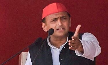 डिफाल्टर कम्पनी डी.एच.एफ.सी.एल के आतंकवादी  दाऊद इब्राहिम से सम्बंध बताए जाते हैं : अखिलेश यादव