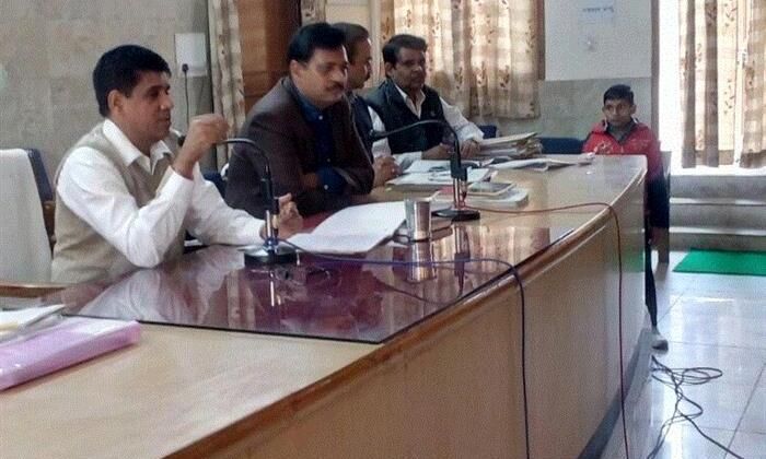 जनपद स्तरीय अधिकारी को पर्यवेक्षक अधिकारी नामित किया गया : जिलाधिकारी जी0एस0 प्रियदर्शी