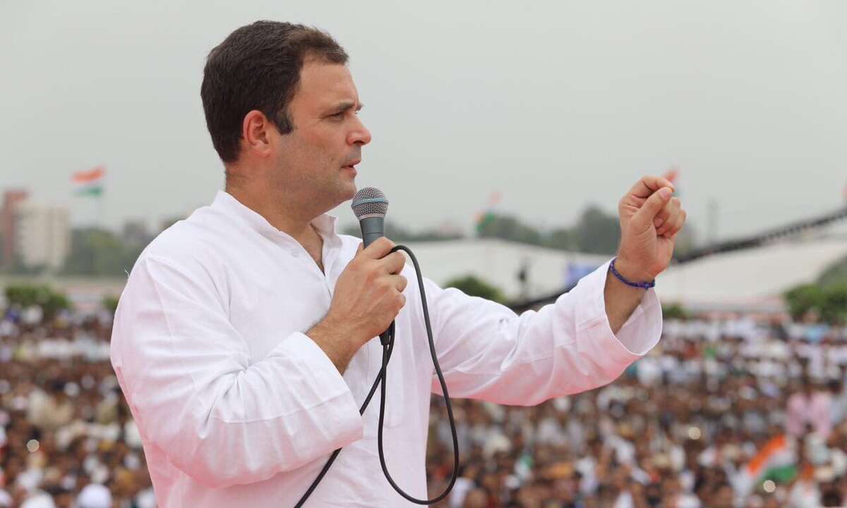 गुजरात में कांग्रेस की सरकार आई  किसानों का दस दिनों के अंदर कर्ज माफ किया जाएगा : राहुल गाँधी