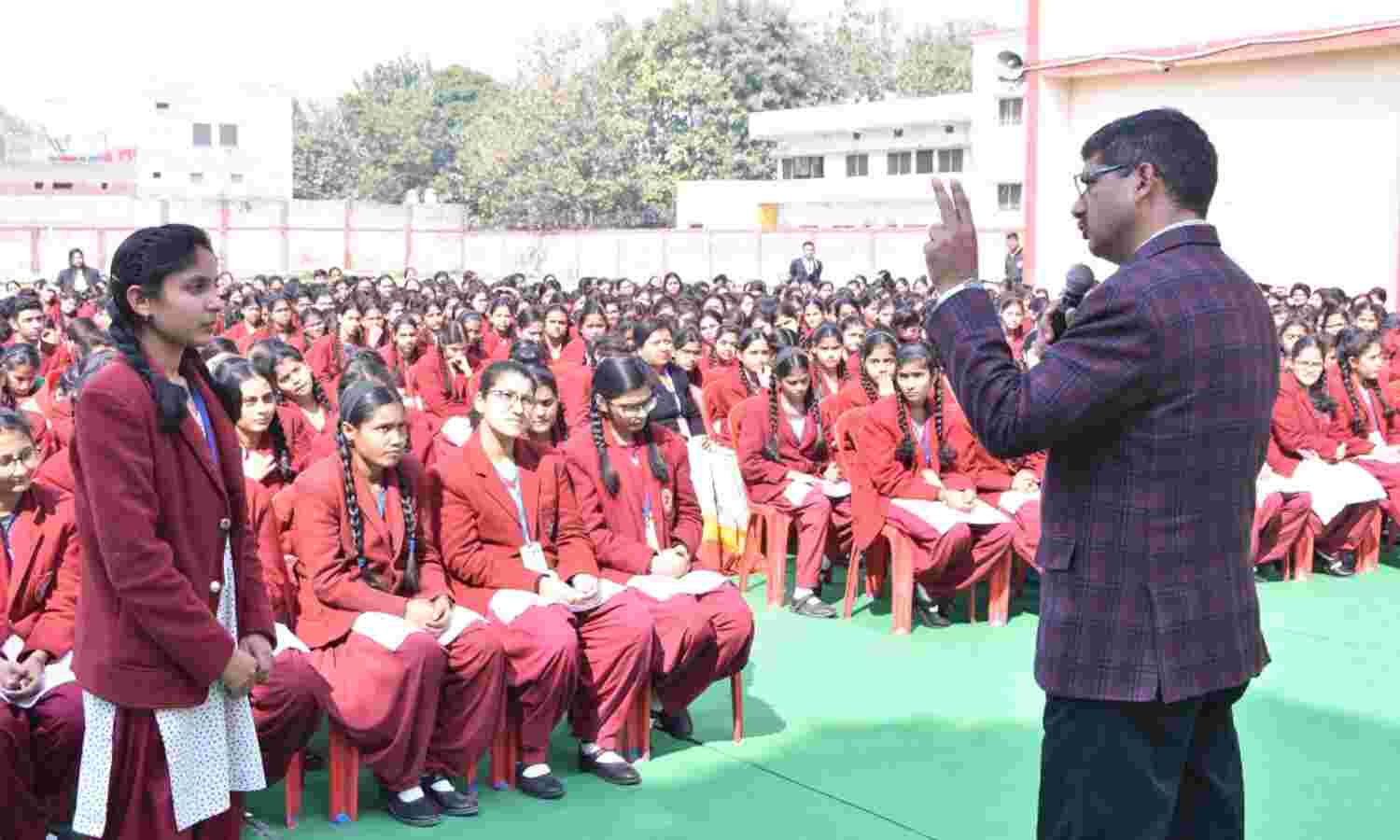 एम.जी. पब्लिक स्कूल में रणबीर सिंह ने किया बच्चों का मोटिवेशन