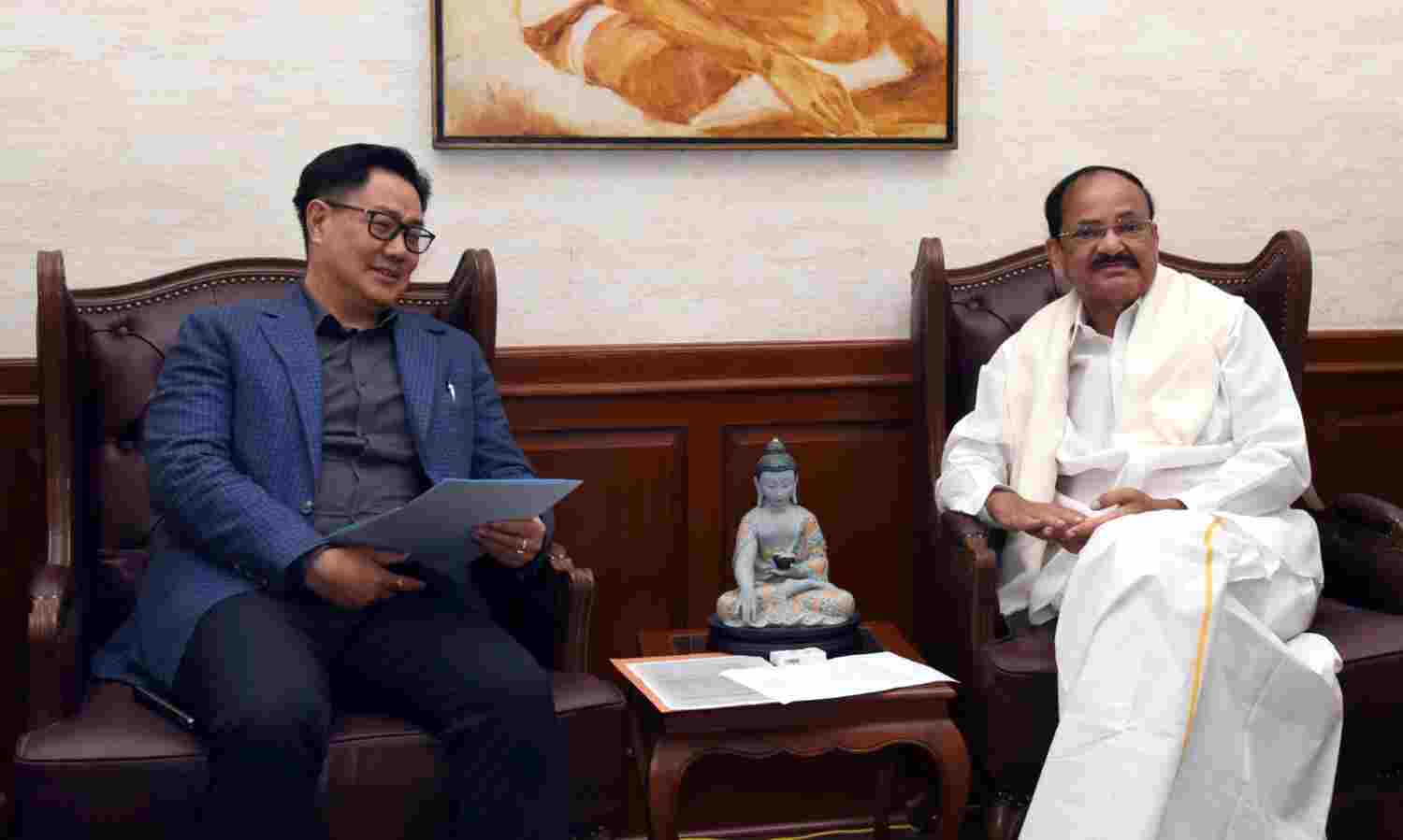 वाइस प्रेसिडेंट ने आंध्र प्रदेश में सभी स्पोर्ट्स प्रोजेक्ट को वक्त पर पूरा करने का किया आह्वान