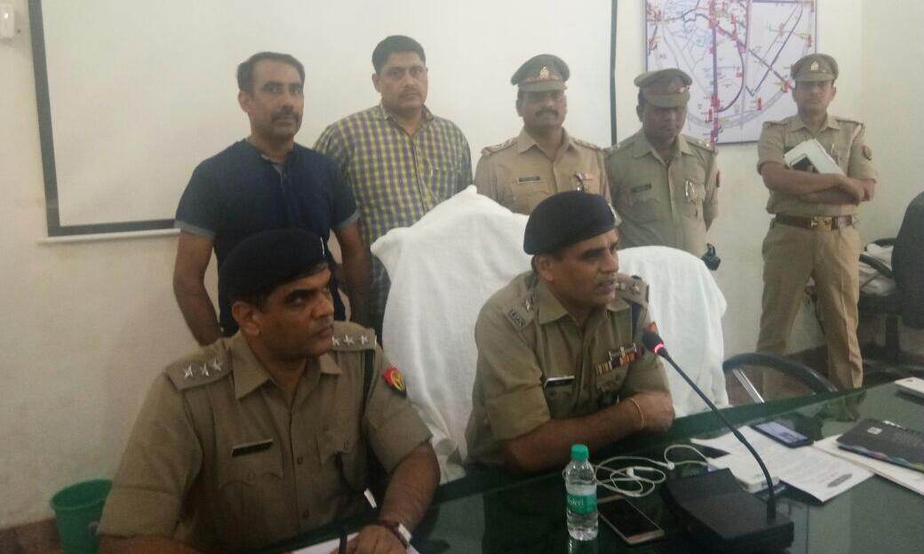 पीपी सिंह ने किया 12 घंटे में बड़ी लूट का खुलासा, एसएसपी ने दी शाबासी