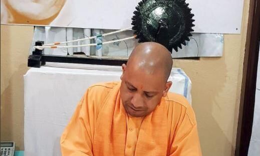 देश सदैव राष्ट्रपिता महात्मा गांधी के दिखाए रास्ते पर चल कर ही प्रगति कर सकता है : योगी आदित्यनाथ