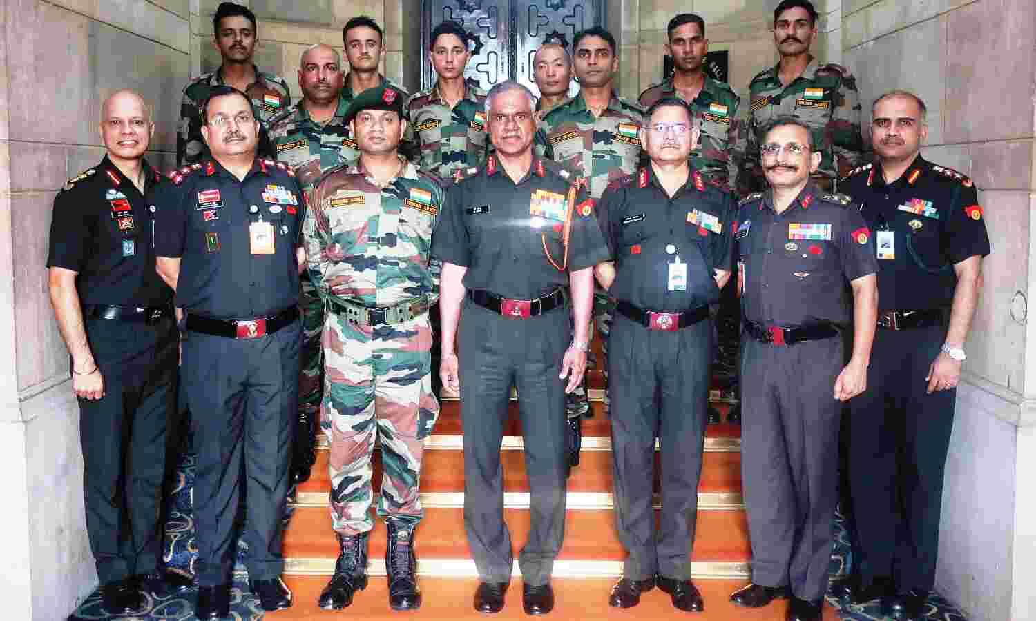 इंडियन आर्मी टीम  स्नाइपर फ्रंटियर कंप्टीशन में हिस्सा लेने बेलारूस रवाना