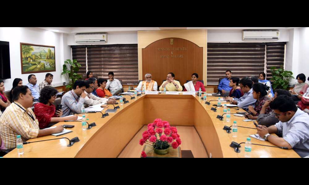 कैबिनेट ने सबसे बड़े वित्त पोषित स्वास्थ्य कार्यक्रम-आयुष्मान भारत राष्ट्रीय स्वास्थ्य संरक्षण मिशन  को मंजूरी दी