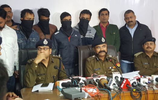 एडीजी प्रशांत कुमार के नेतृत्व में गाजियाबाद पुलिस का गुडवर्क, 26 दिन में खोली ढाई करोड़ की डकैती