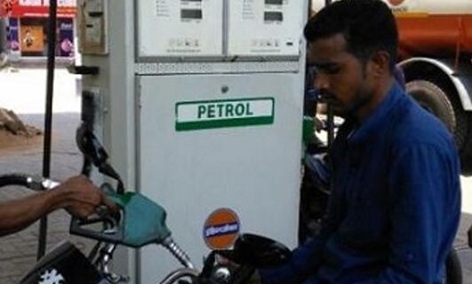दिल्ली में आज पेट्रोल 69.93 रूपये प्रतिलीटर, लगातार पांचवे दिन राहत जारी रही