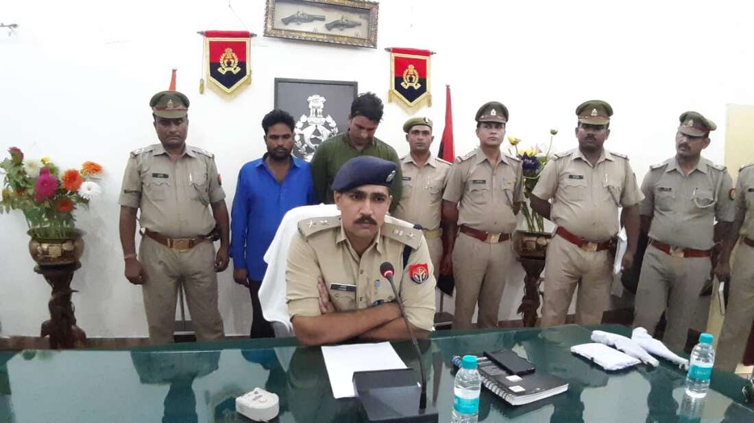 चरथावल पुलिस ने दो वाहन चोर दबोचे