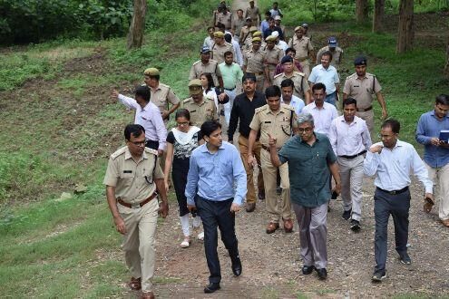 हरिद्वार के कलक्टर पहुंचे मुजफ्फरनगर, डीएम राजीव शर्मा और एसएसपी अनंत देव के साथ देखा कांवड मार्ग
