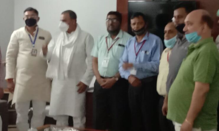 केमिस्ट एसोसिएशन की मांग पर अब इतने समय खुलेगा दवा बाजार केमिस्ट एसोसिएशन की मांग पर अब इतने समय खुलेगा दवा बाजार