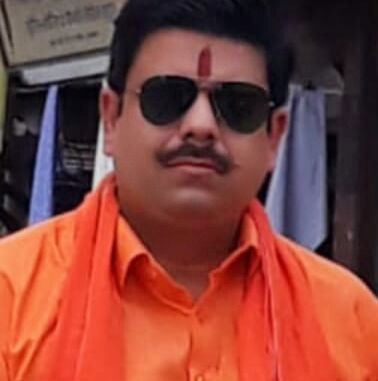 हिन्दू हितो की रक्षा के साथ-साथ मानव धर्म भी निभाते है सचिन त्यागी हिन्दू हितो की रक्षा के साथ-साथ मानव धर्म भी निभाते है सचिन त्यागी
