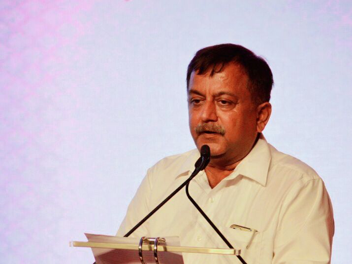 अपर मुख्य सचिव अवनीश कुमार अवस्थी नें गृह विभाग के विभिन्न अनुभागों का किया औचक निरीक्षण
