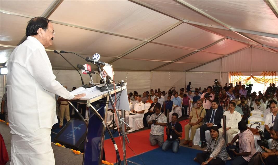भारत को सदैव राष्‍ट्रीय सुरक्षा के प्रति सावधान रहना चाहिए: उपराष्‍ट्रपति