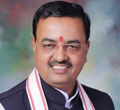 उत्तर प्रदेश के उपमुख्यमंत्री  केशव प्रसाद मौर्य ने पद छोड़ा