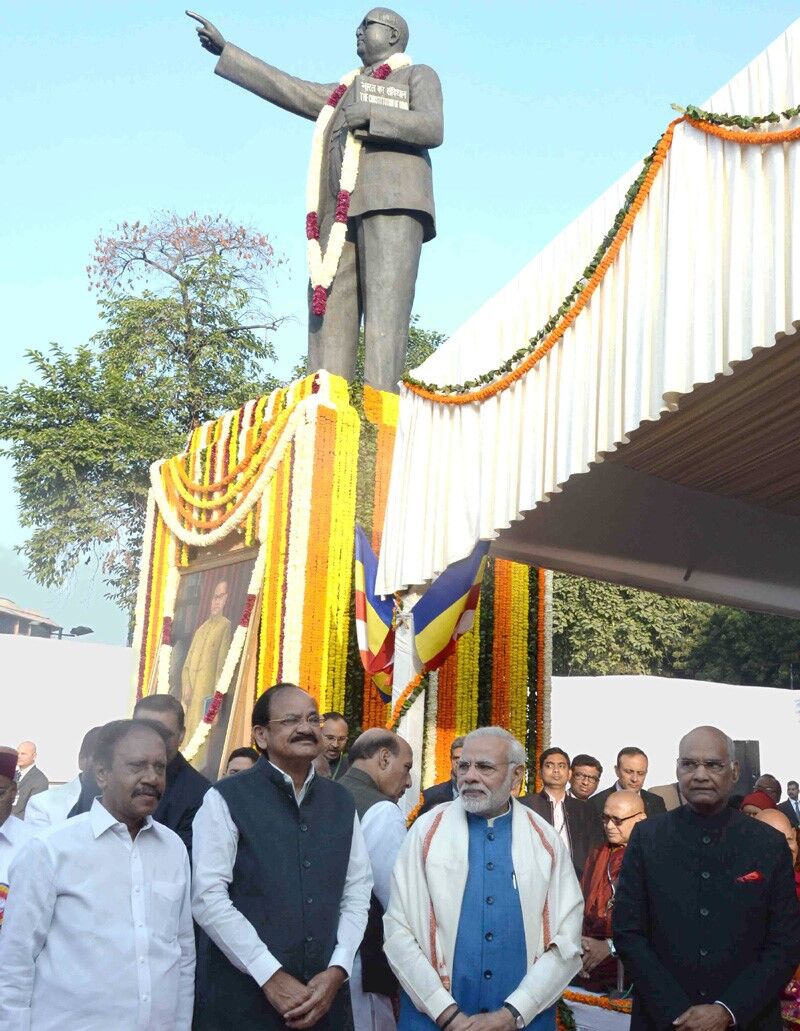 राष्ट्र ने डॉ. भीमराव अम्बेडकर के 62वें महापरिनिर्वाण दिवस पर श्रद्धांजलि दी