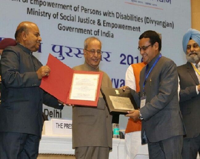 आईपीएस अपर्णा से कम दिलचस्प नहीं उनके पति वाइल्ड लाइफ लवर आईएएस संजय कुमार आईपीएस अपर्णा से कम दिलचस्प नहीं उनके पति वाइल्ड लाइफ लवर आईएएस संजय कुमार