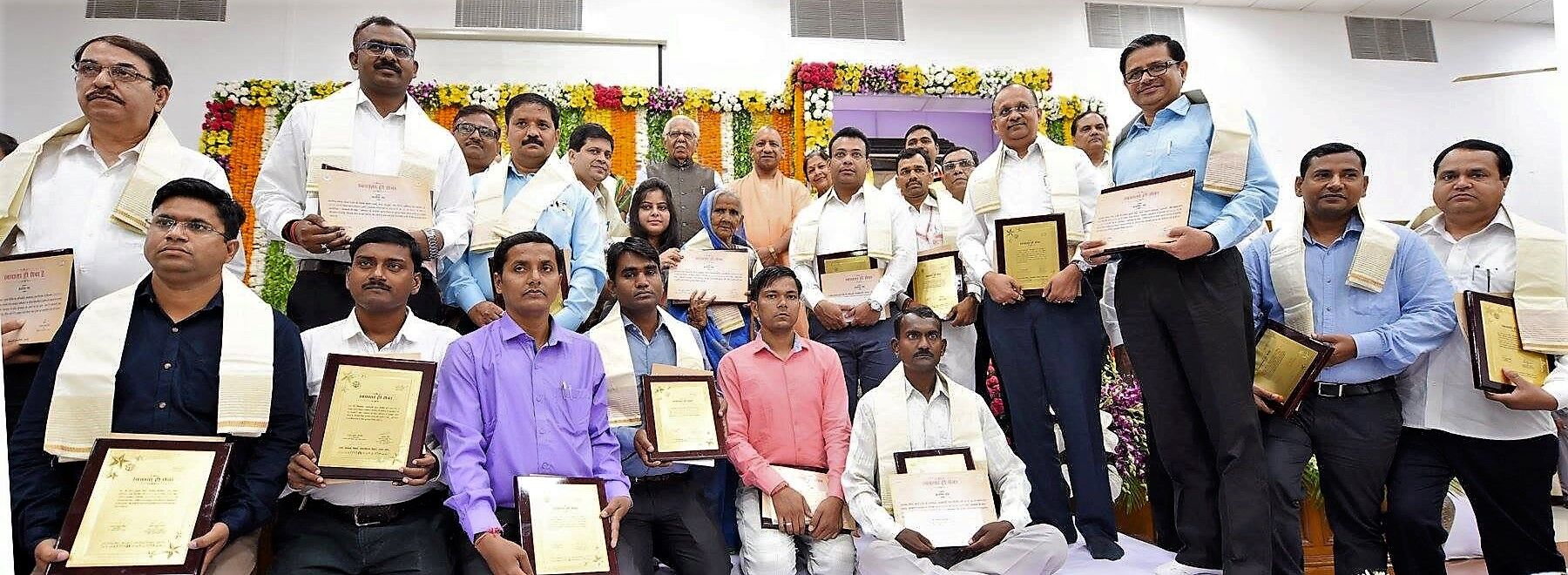स्वच्छता को अपने जीवन का मिशन बनाना होगा :योगी आदित्यनाथ
