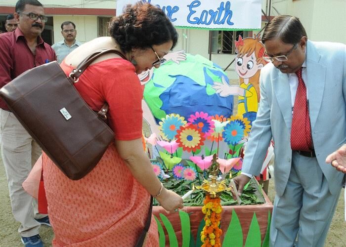 विद्यार्थी खेलकूद में भी अपना कैरियर बना सकते हैं : न्यायमूर्ति सुधीर कुमार सक्सेना