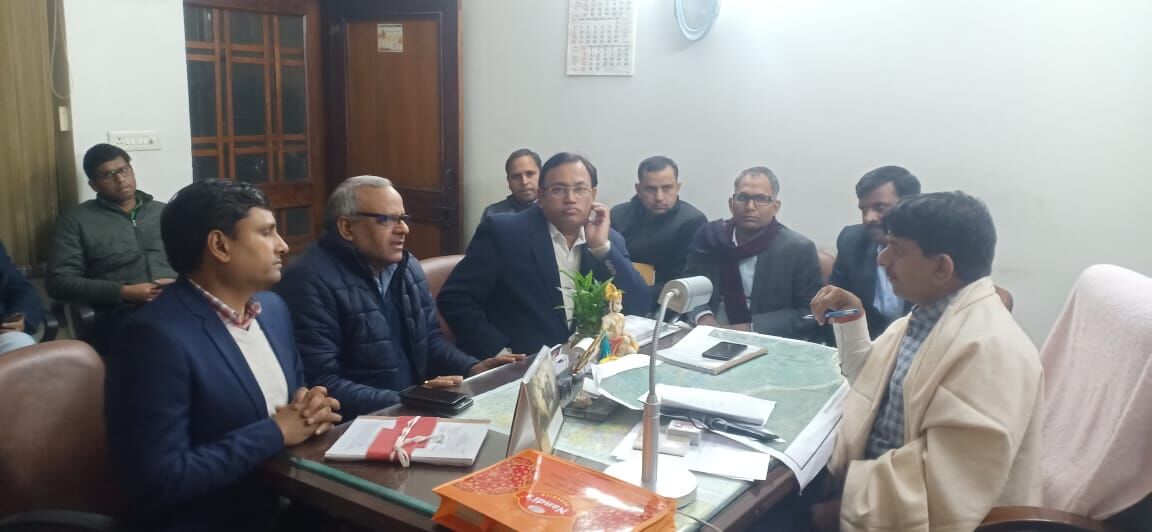 शुकतीर्थ में पवित्र गंगा का प्रवाह लाने को भगीरथी प्रयासों में जुटे मंत्री कपिल देव शुकतीर्थ में पवित्र गंगा का प्रवाह लाने को भगीरथी प्रयासों में जुटे मंत्री कपिल देव