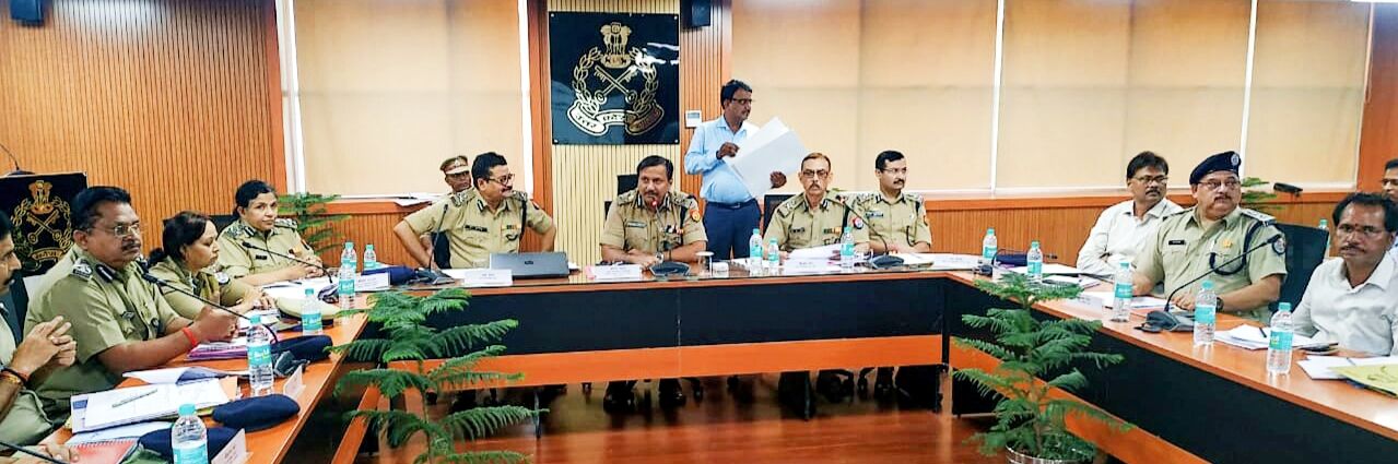 डीजी जेल आनन्द कुमार ने दी जेल अधिकारियों को कठोर चेतावनी