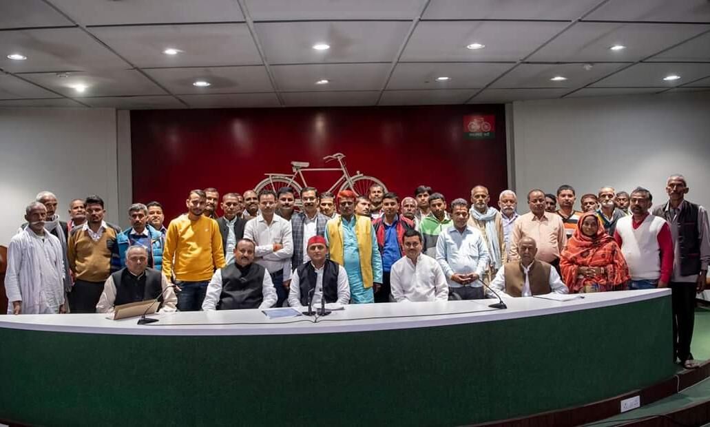 भाजपा और समाजवादी सरकार के दृष्टिकोण में बुनियादी फर्क है : अखिलेश यादव